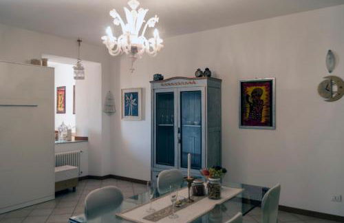 CASA DEL SOLE APPARTAMENTO N° 2 WHITE AND GOLD ROOM - Foto 8