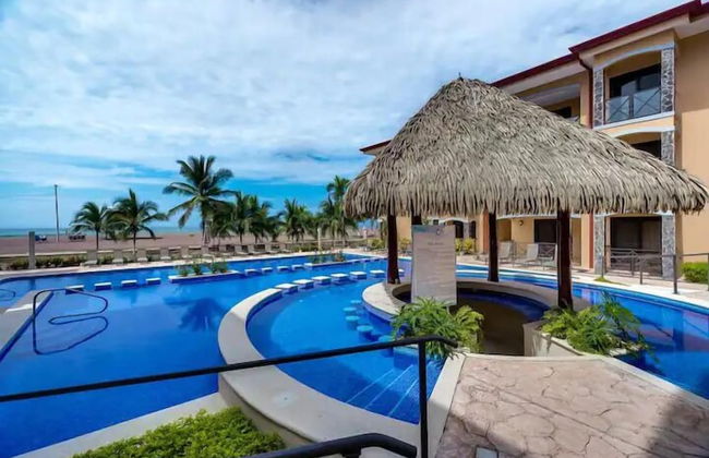 Beautiful and Enchanting Beach Vacation - Foto 15