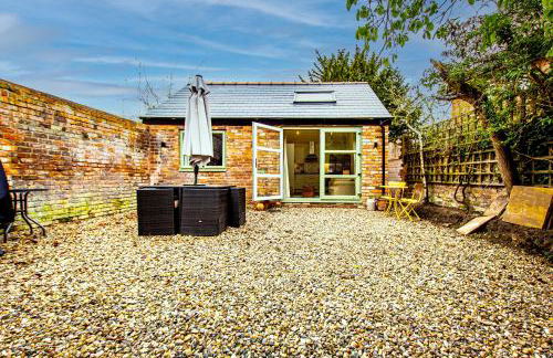 The Garden Suite Annex, Hoole by Rework Accommodation - Photo 8