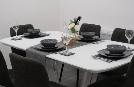 Modernized Three Bedroom House near City Stadium, Attractions, City Centre - Sky n Netflix - Convenient Transport - Foto 23