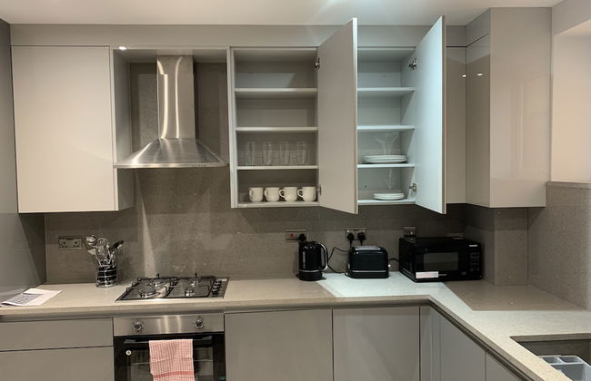 Stunning 2-bed Apartment in Barking - Foto 1