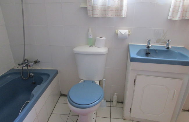 Absolute Leisure Cottages - Photo 40