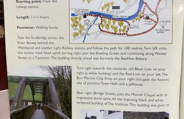 Bryntirion Farmhouse Rooms (with bathroom) - Foto 30