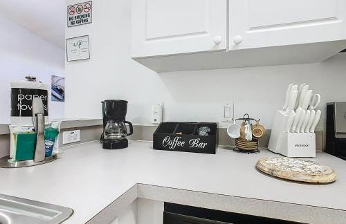 The Galactic Getaway, 3Bed, 2Bath Apartment, Free Parking, Heated Pool - Foto 30