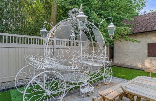 Spacious Home King Beds Gym Deck Games Parking AC - Foto 47