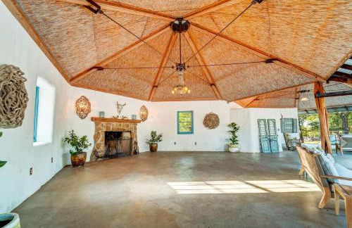 Luxury Airstream Campsite Nestled Beneath Oak Trees Outside of Austin, Texas - Foto 71