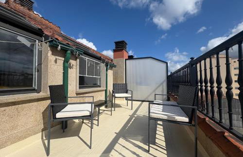 Ático luminoso con terraza - Foto 30