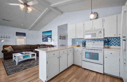 Pets OK Beach Home, Short Walk Beach Access, and Views - Foto 35