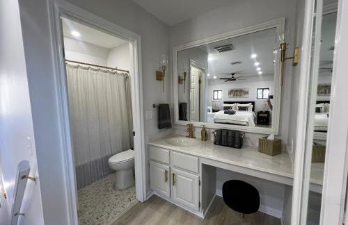 Newly Renovated Loft Villa at Norwich Spa with amenities, 3 minutes to Mohegan - Foto 19