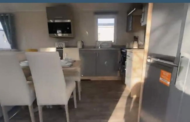 Impeccable 3-bed Caravan in Clacton-on-sea - Foto 5