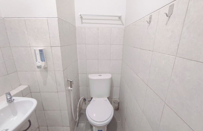 Homey Studio With Easy Pool Access Apartment At Suncity Residence - Photo 14