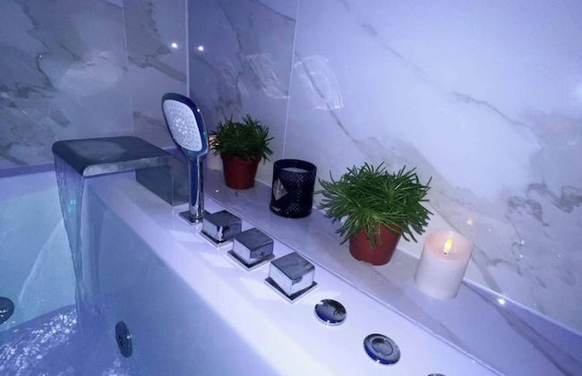 Suite With Private Jacuzzi - Foto 19