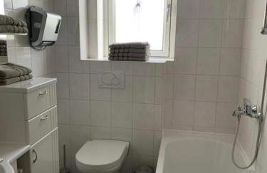 Monteur- und Ferienwohnung 1 - Haus Weitblick Schonungen - Foto 8