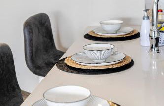 Skyline Serenity- Gym, Walk to Bars and Restaurants - Foto 22