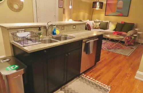 The Nook on Neil Walkable 3BR - Foto 13