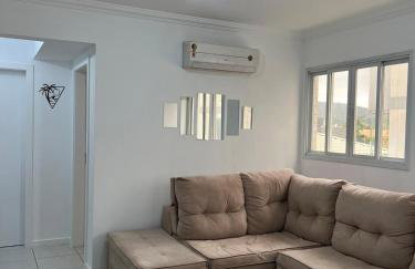 Apartamento Ingleses 400 metros da praia - Foto 13