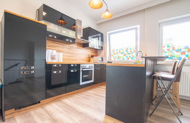 Spacious House - Photo 48