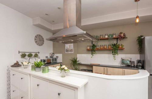 Shoppers Oasis - Heart of Leeds City Centre - Pass the Keys - Foto 16