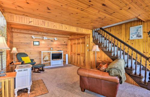 Waterfront Wellesley Island Getaway w/ Deck! - Foto 5