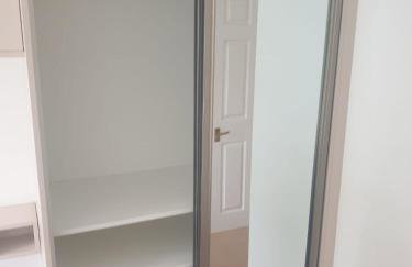 Peaceful room on sharing flat in Wimbledon - Foto 5