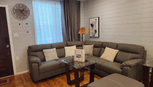 Nestled Away- Comfortable 3BDRM, Central Location - Foto 5