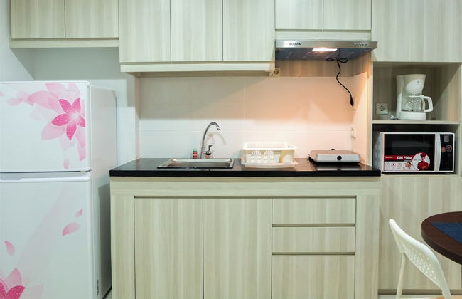 Studio Room Azalea Suites Apartment - Photo 13