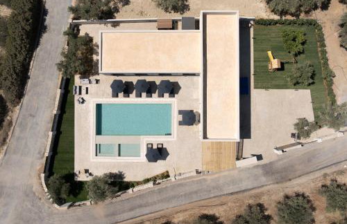 CaMa Villa, Pool, Landmark Views & Iconic Design, By ThinkVilla - Foto 24