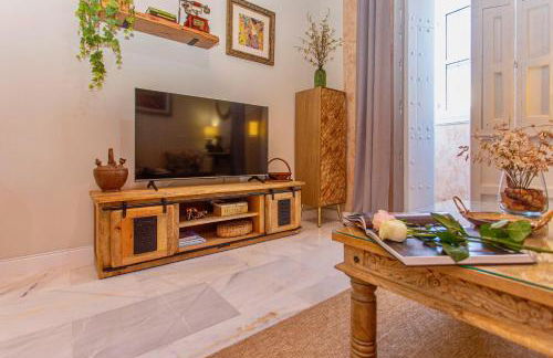 Wehostcostaluz Le Petit Palace Catedral con parking gratuito - Foto 21