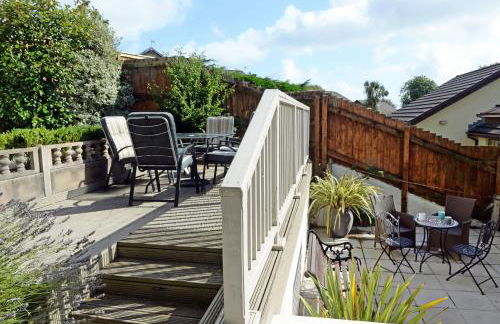 Valley Retreat - Peaceful Location, Walk to Beach, Parking - Photo 62