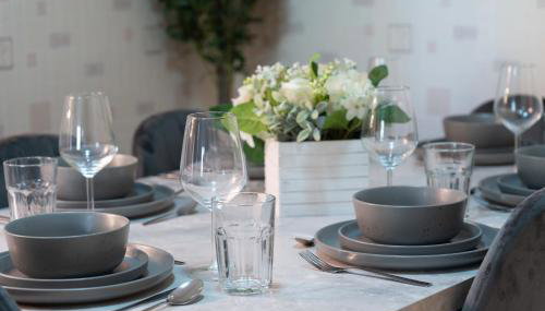 Open Mind Property - Cosy Home - 7 Beds & Parking - Foto 3