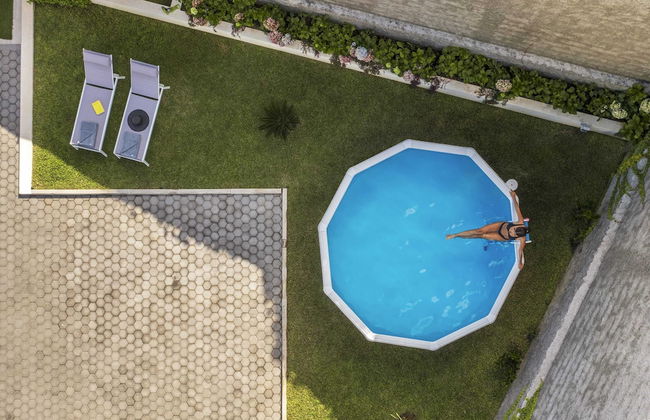 Sun, Pool and Comfort, The White House - Foto 24