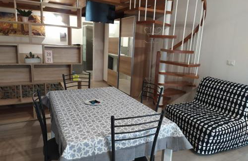 BHH Appartamento Signorini Bologna -wwwbolognaholidayhomecom- Parcheggio Riservato e Giardino - Holiday House Bologna Garden Parking - Foto 18