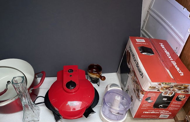 2 Minutes Walk to Beach Huge 3 bdrm Condo with Pool - Photo 36