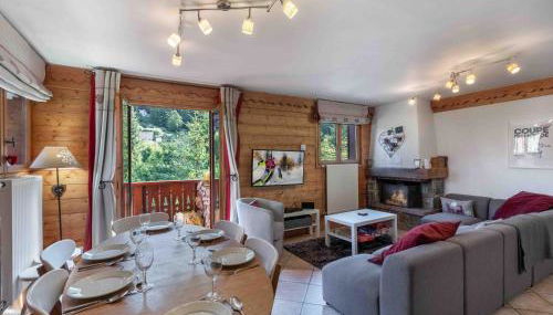 Appartement spacieux proche pistes avec piscine et parking - FR-1-566-71 - Foto 1