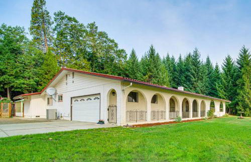 4 Mi to River Umpqua Valley Villa with Fire Pit! - Foto 44