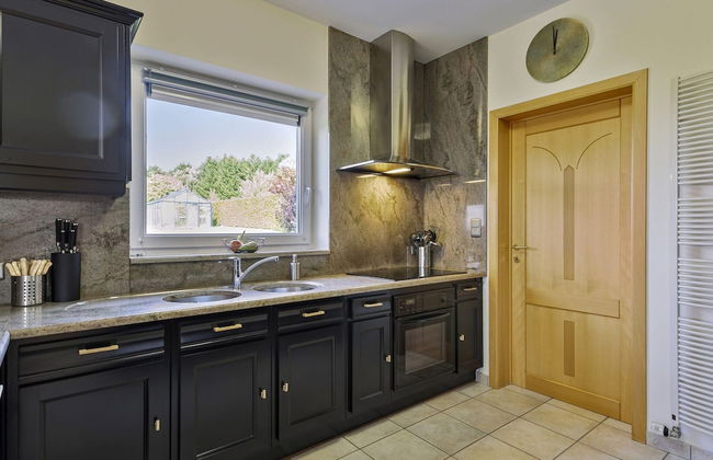 Pleasant Holiday Home With Recreation Room - Photo 18