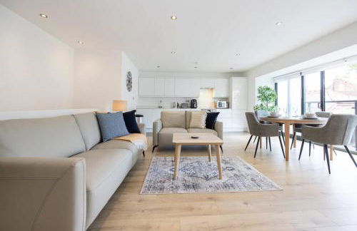 Brooklyn Mews-Free Parking-Village Location - Photo 4