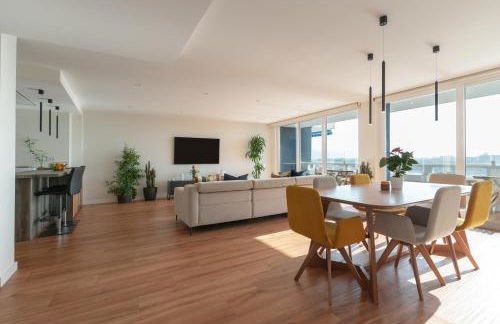 Luxury beach/port apartment - Photo 2