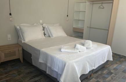 Vasilios Luxury Apartments - Photo 8