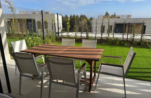 Spacious Beach House in Malaga-Cala de Mijas, amazing see view, 3 bedroom, garden & Common Pool - Photo 19