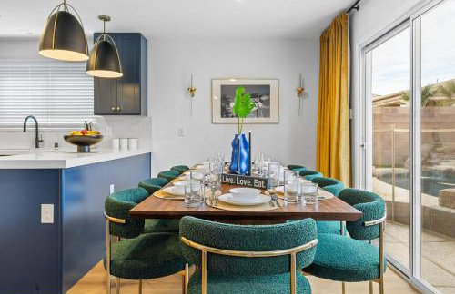 6BDRM Amazing Game RoomHeated Pool3KING4QUEEN - Photo 2