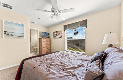 EXQUISITE VILLA - 2 Master Suites, Pool South and Spa, Gas BBQ, Game Room, WIFI - Foto 39