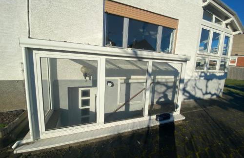 Frisch Renovierte Souterrain Wohnung - Foto 8