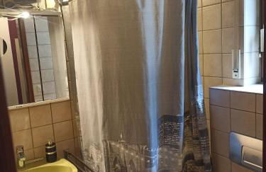 Phils Cozy apartment self check in near Airport free parking airportbus station - Foto 3