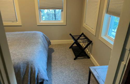 Beautiful Luxury Suite A & B of Shorewood Home - Foto 30