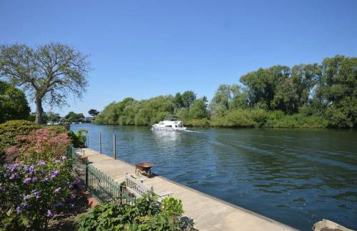 RIVER RETREAT- near Holloway U, Thorpe Park and Heathrow airport - Foto 44