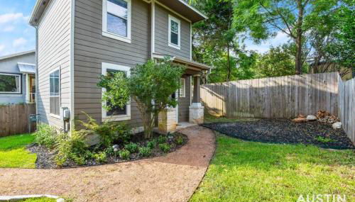 Spectacular Neighborhood Spacious House and Yard - Foto 3