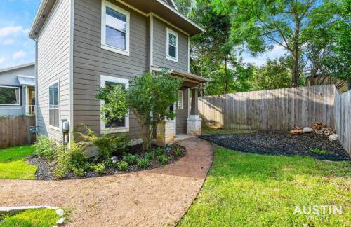 Spectacular Neighborhood Spacious House and Yard - Foto 3