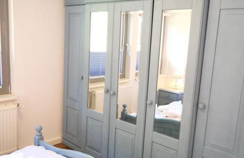 "Blaues Haus am See mit Boot" - Foto 10