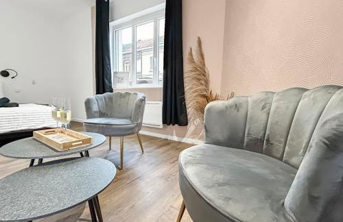 Balnéo privée & cinéma XXL - Logement premium à Tourcoing - Foto 17